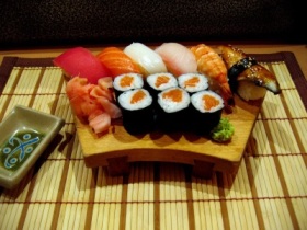 Японский городовой доставка суши