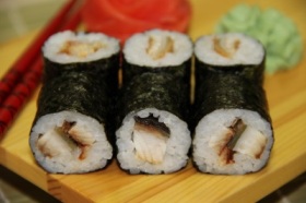 Где можно заказать суши на дом перекресток