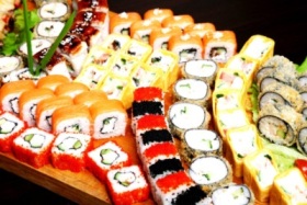 Заказать суши на дом бесплатная доставка август