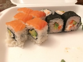 Заказать суши по акции 8 марта